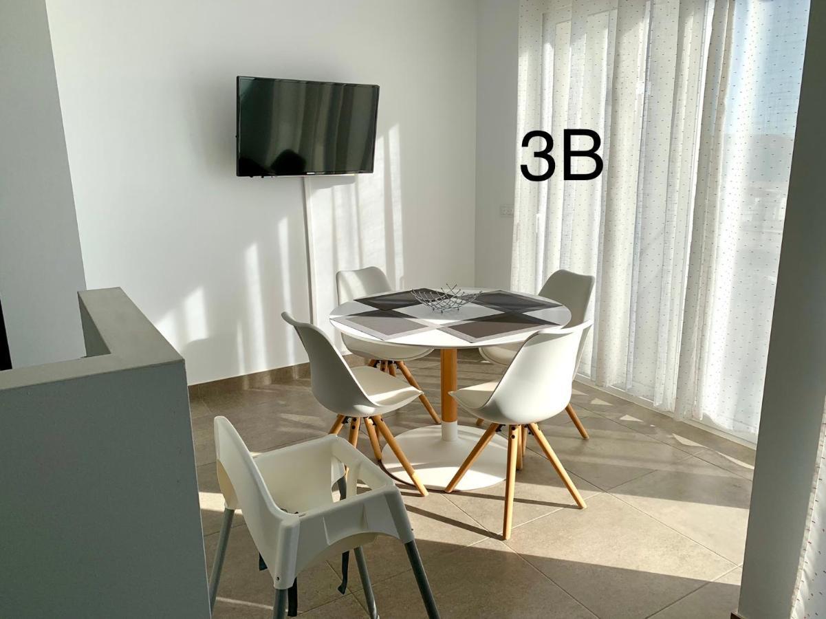 Edifici Valeria Apartment Empuriabrava Exterior photo