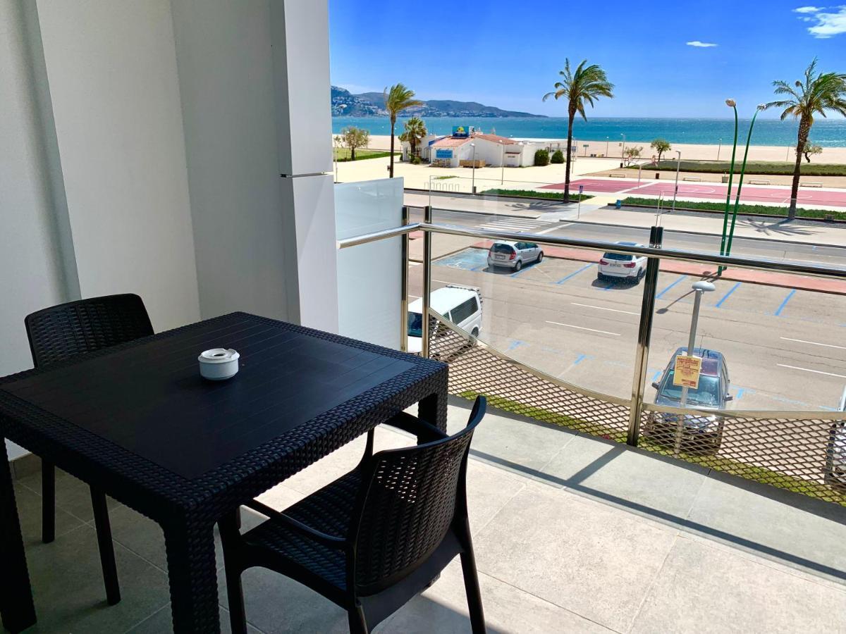 Edifici Valeria Apartment Empuriabrava Exterior photo